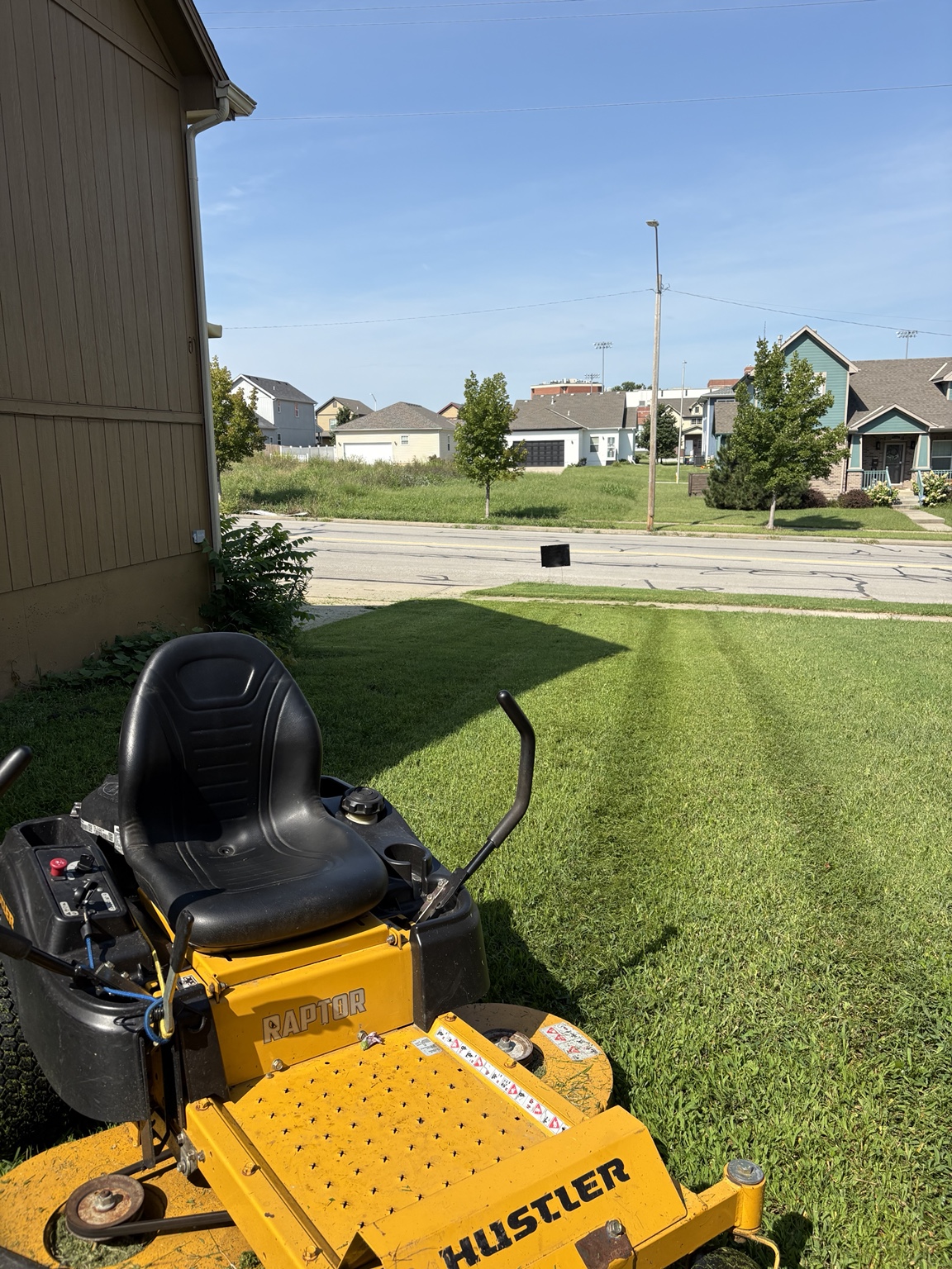 J’s Mow Motion Hustler Raptor mower
